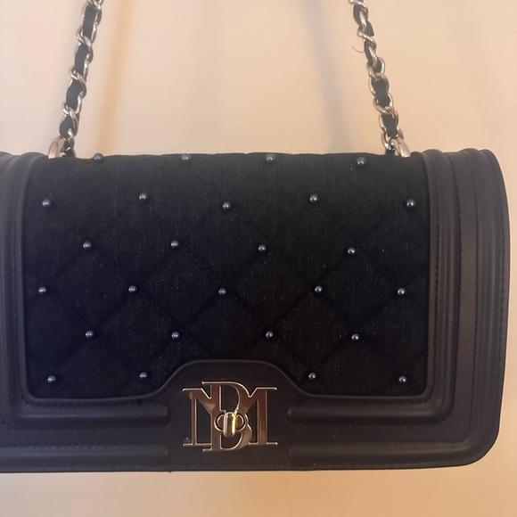 Badgley Mischka Blue Quilted Crossbody Bag - Picture 2 of 11